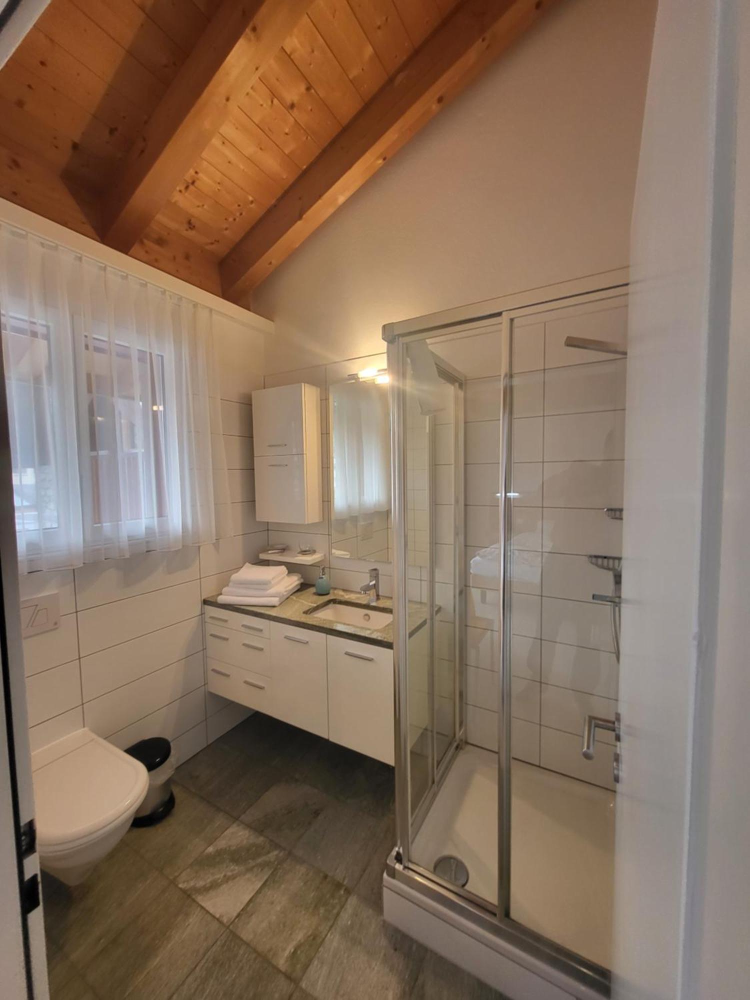 Hotel-Restaurant Eyholz Visp Room photo